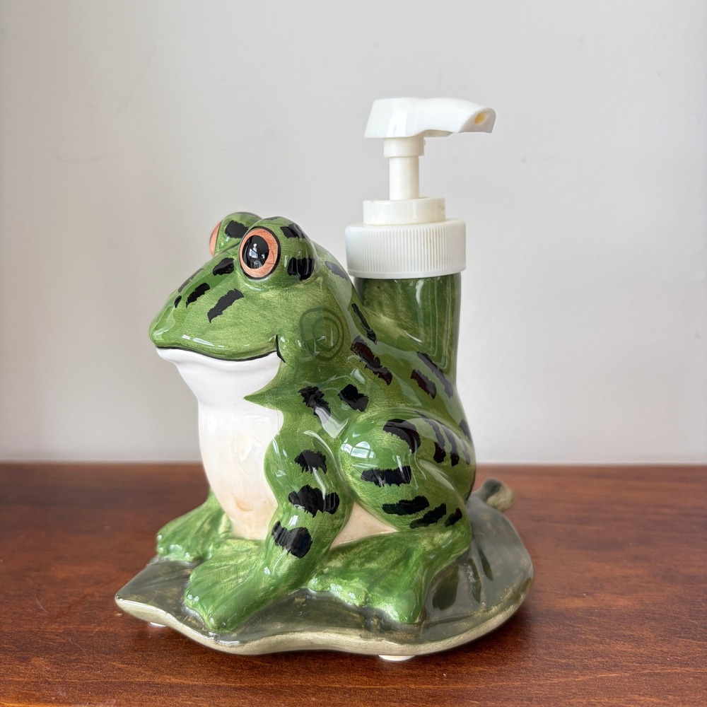 JKL Ceramic Frog Soap Dispenser Green Leopard Frog on Lily Pad Hand Painted